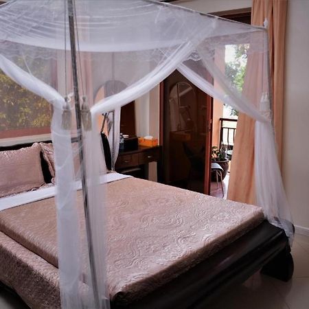 אנטבה The Palms Beach Hotel And Restaurant Limited מראה חיצוני תמונה